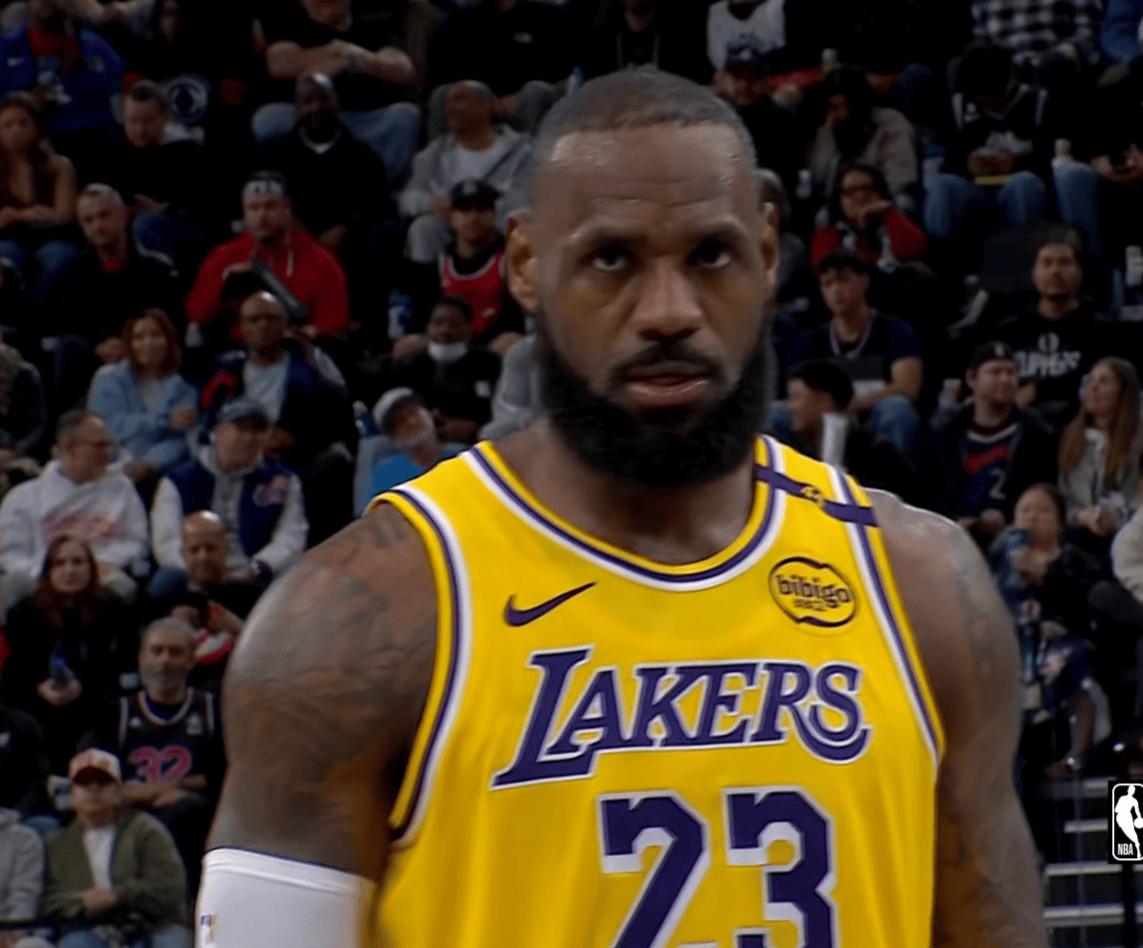 东契奇陷入低谷，米切尔连败，国王球队命运悬念！